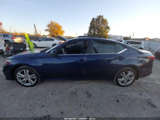 Nissan Altima 2.5 Sr Image 12