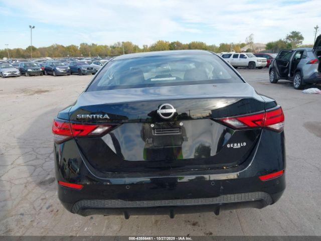 Nissan Sentra S Image 12