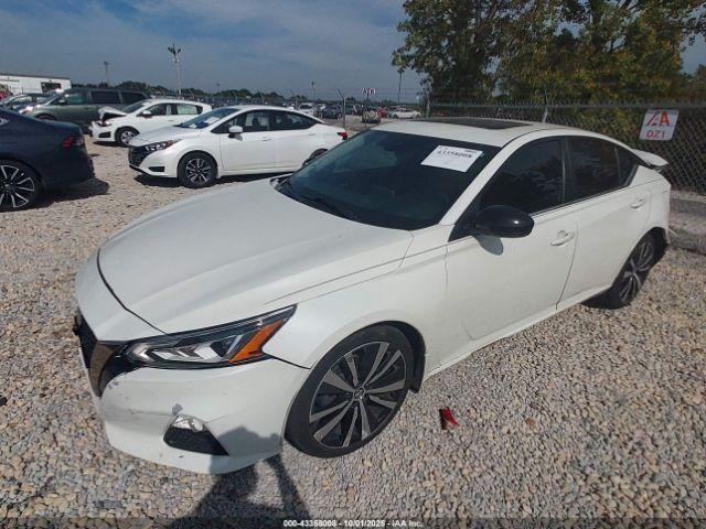 Nissan Altima Sr Intelligent Awd Image 13