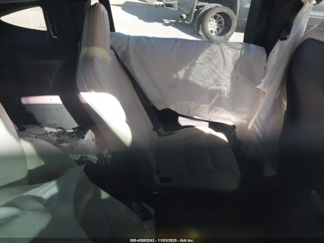 Tesla Model X Long Range Image 10