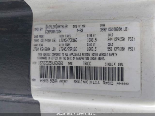 Dodge Ram 2500 St Image 11