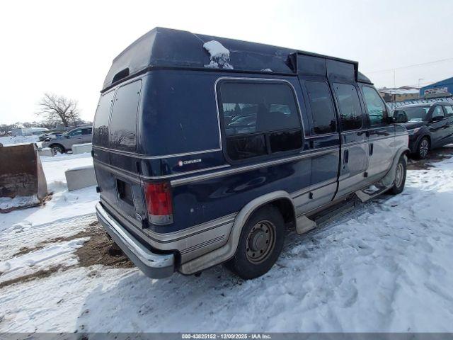 Ford E-250 Image 2