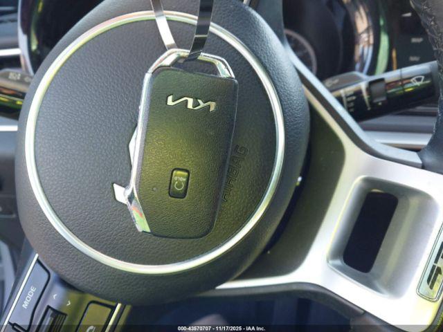 Kia K5 Gt-line Image 9