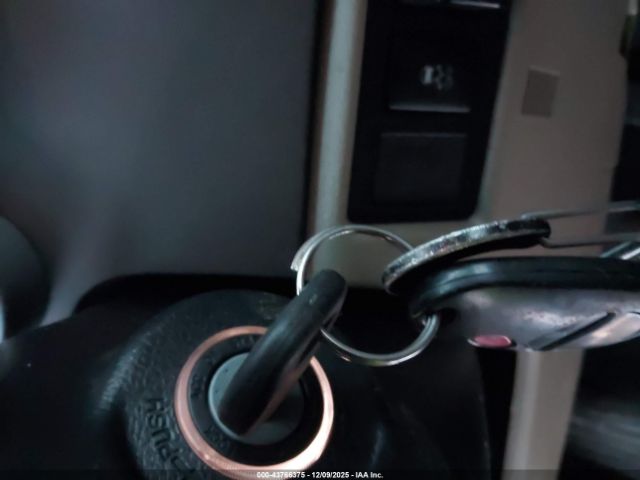 Toyota Sequoia Sr5 5.7l V8 Image 10