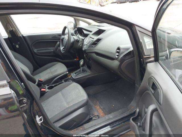 Ford Fiesta S Image 12