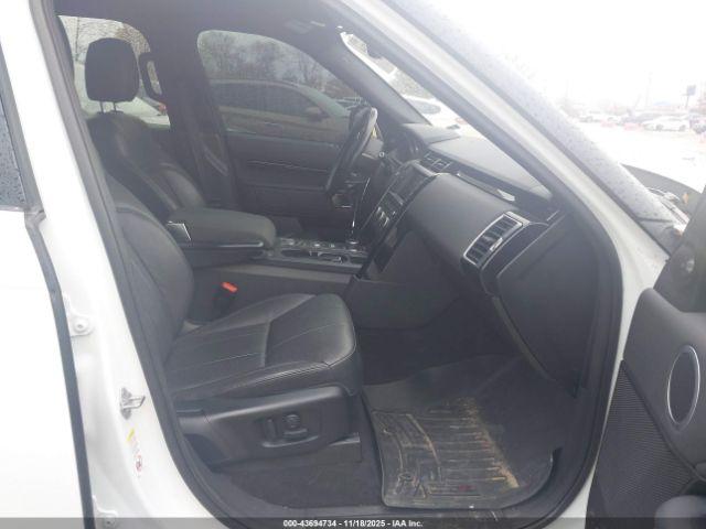 Land Rover Discovery Se Image 7