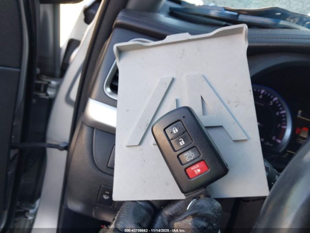 Toyota Highlander Xle Image 11