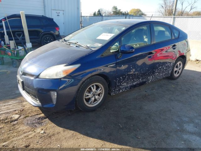 Toyota Prius Four Image 16