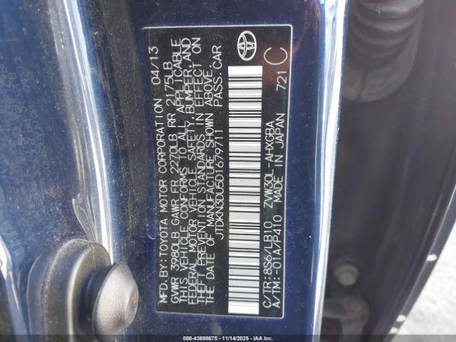 Toyota Prius Four Image 14