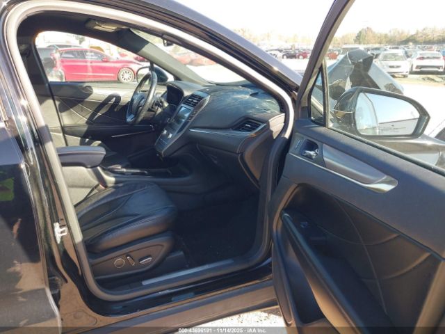 Lincoln MKC Reserve Image 9