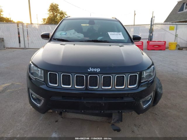 Jeep Compass Limited 4x4 Image 11