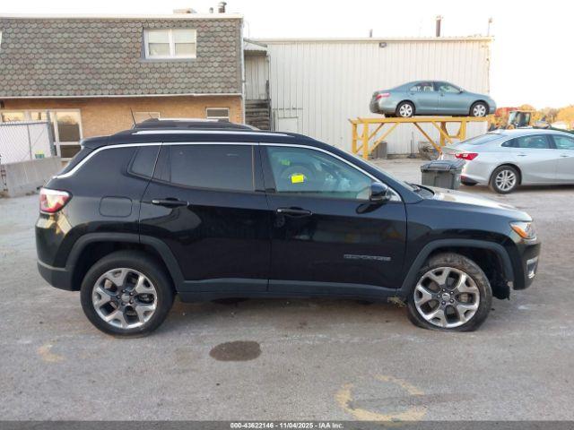 Jeep Compass Limited 4x4 Image 12