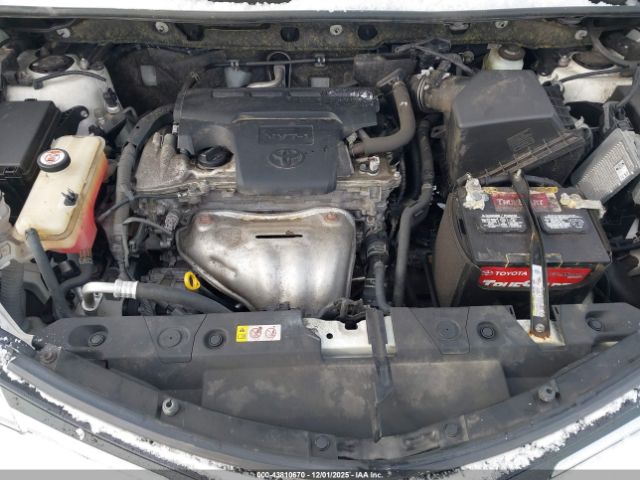 Toyota RAV4 Limited Image 6