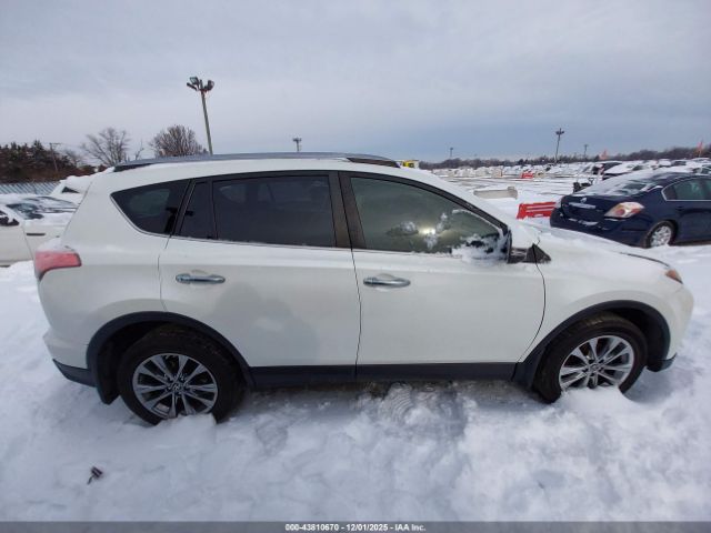 Toyota RAV4 Limited Image 16