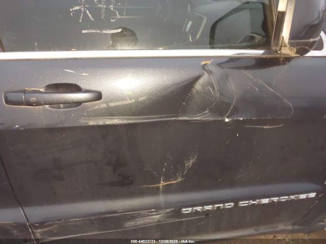 Jeep Grand Cherokee Laredo Image 18