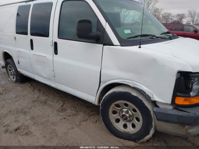 GMC Savana Work Van Image 13