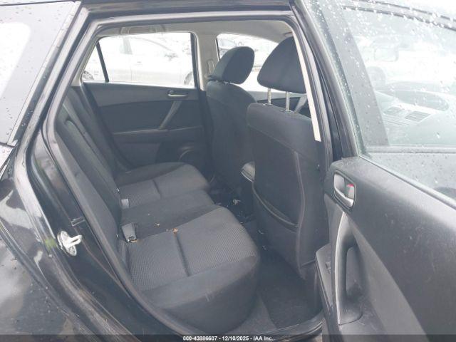 Mazda Mazda3 I Touring Image 7