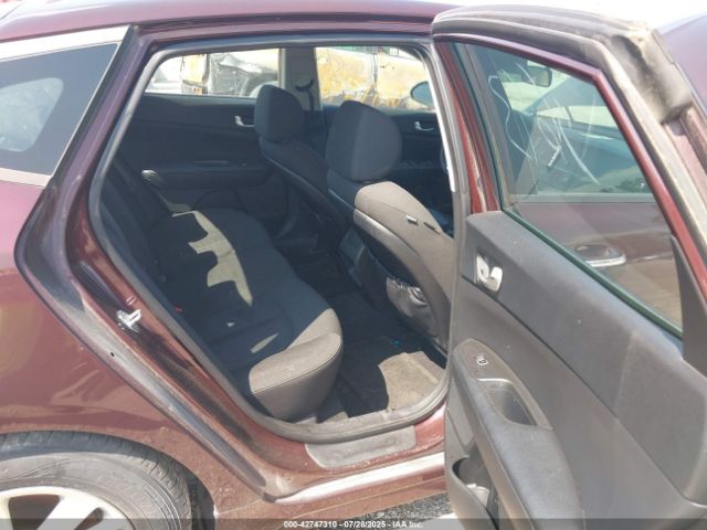 Kia Optima Lx Image 18