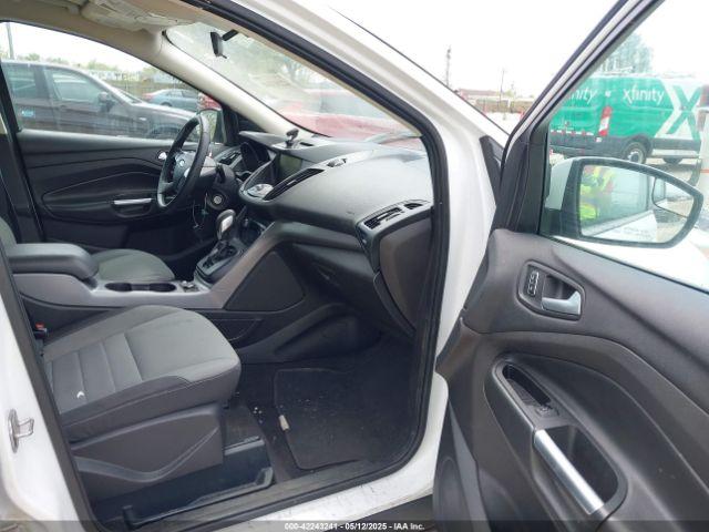 Ford Escape Se Image 6