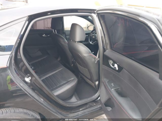 Kia Forte Gt Image 5