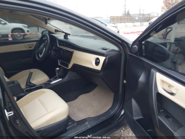 Toyota Corolla Le Image 8