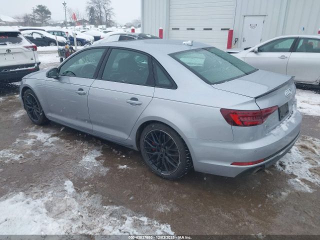 Audi A4 Image 14