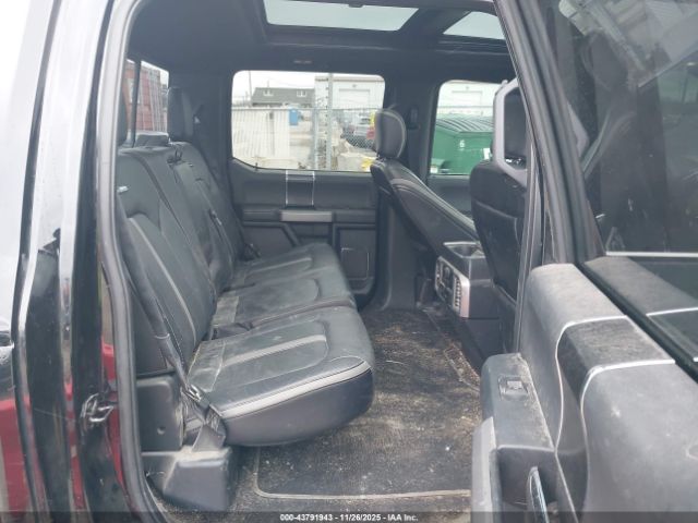 Ford F-150 Platinum Image 16