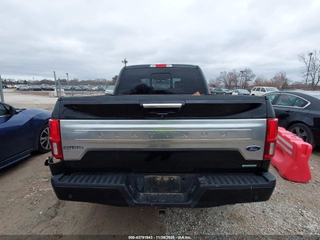 Ford F-150 Platinum Image 12