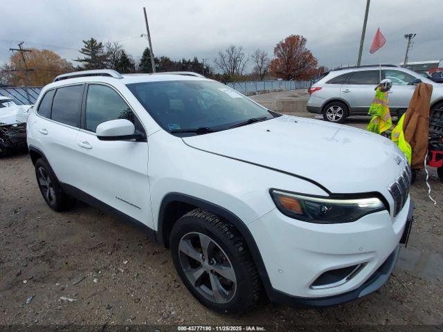  Salvage Jeep Cherokee