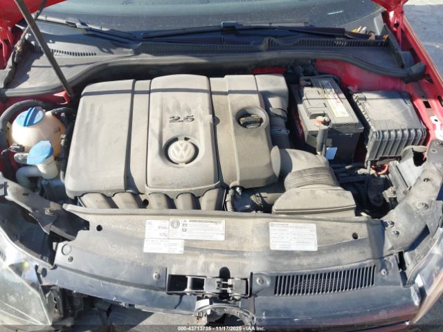 Volkswagen Golf 2.5l 4-door Image 9