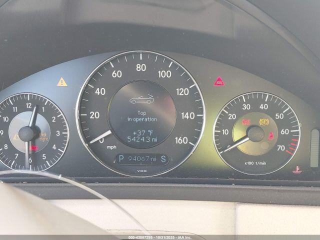 Mercedes-Benz Clk-class Image 9