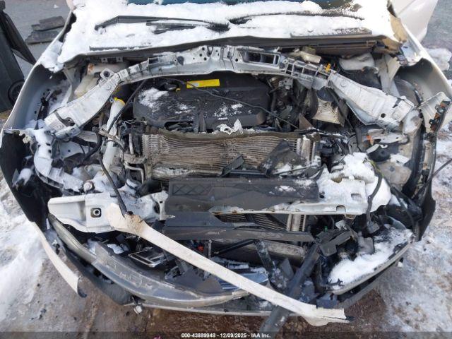 Ford Escape Titanium Image 8