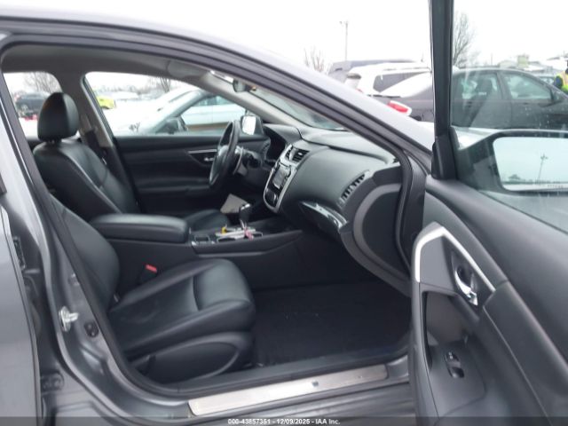 Nissan Altima 2.5 Sr Image 5