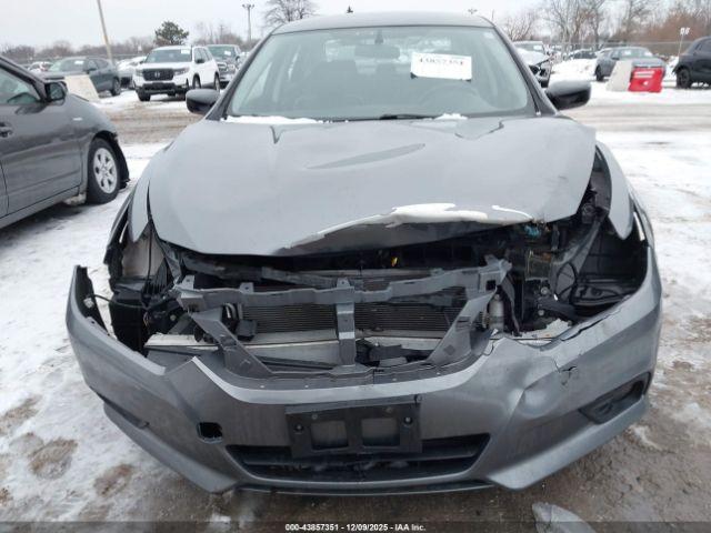 Nissan Altima 2.5 Sr Image 9