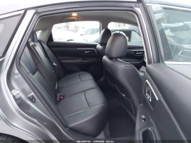 Nissan Altima 2.5 Sr Image 15