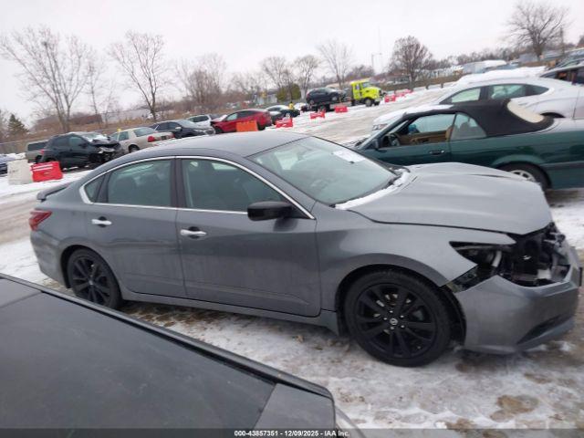 Nissan Altima 2.5 Sr Image 12