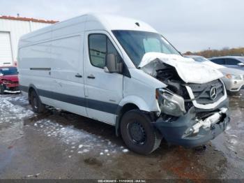  Salvage Mercedes-Benz Sprinter 2500