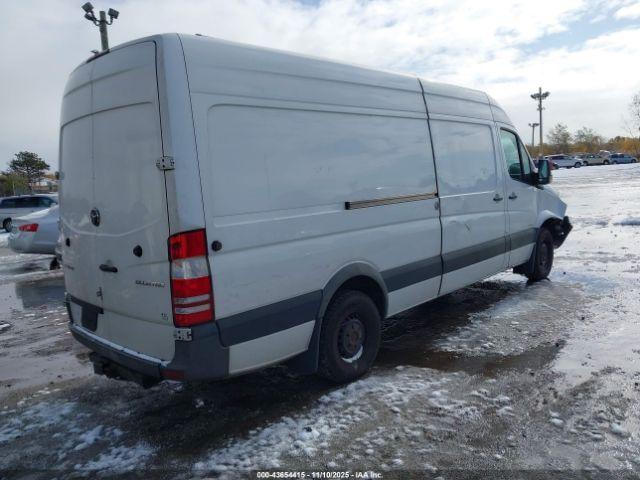 Mercedes-Benz Sprinter 2500 High Roof Image 6