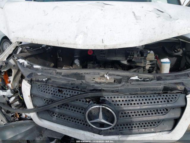 Mercedes-Benz Sprinter 2500 High Roof Image 10