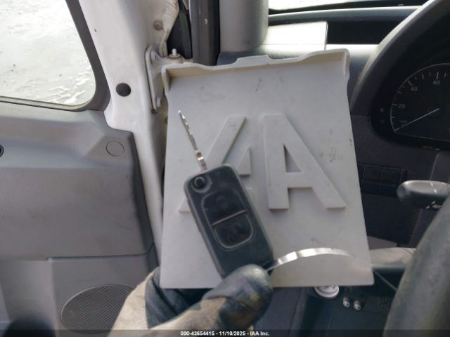 Mercedes-Benz Sprinter 2500 High Roof Image 4