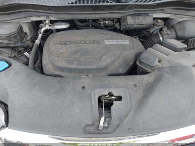 Honda Pilot Touring Image 6