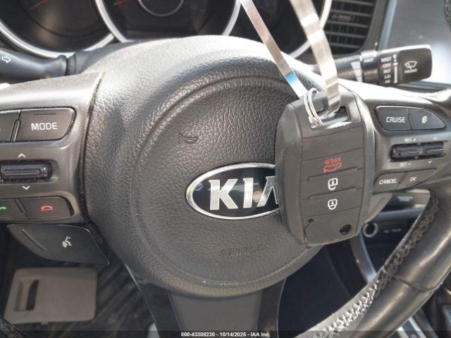 Kia Optima Ex Image 11