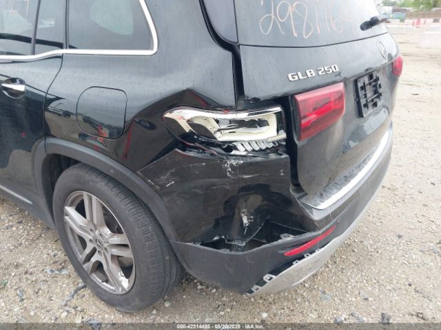 Mercedes-Benz GLB 4matic Image 7