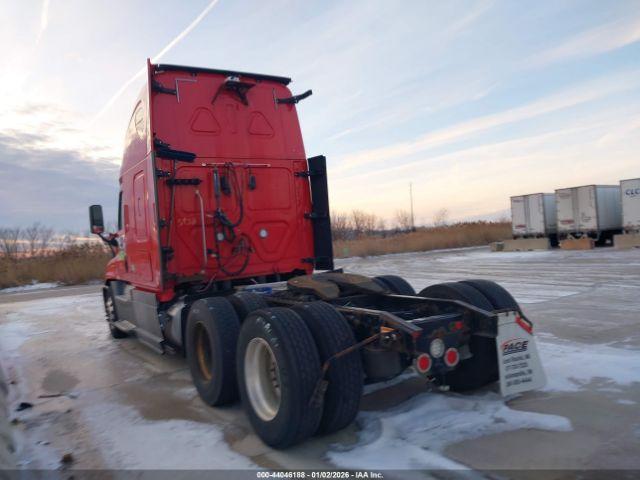 Freightliner Cascadia 125 Image 8