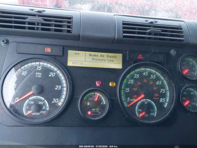 Freightliner Cascadia 125 Image 2