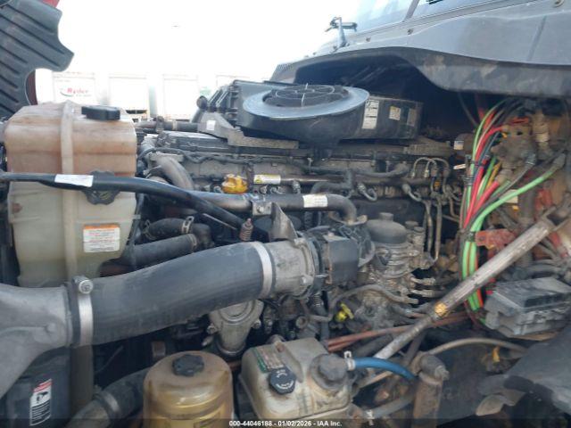 Freightliner Cascadia 125 Image 5