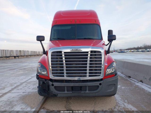 Freightliner Cascadia 125 Image 14