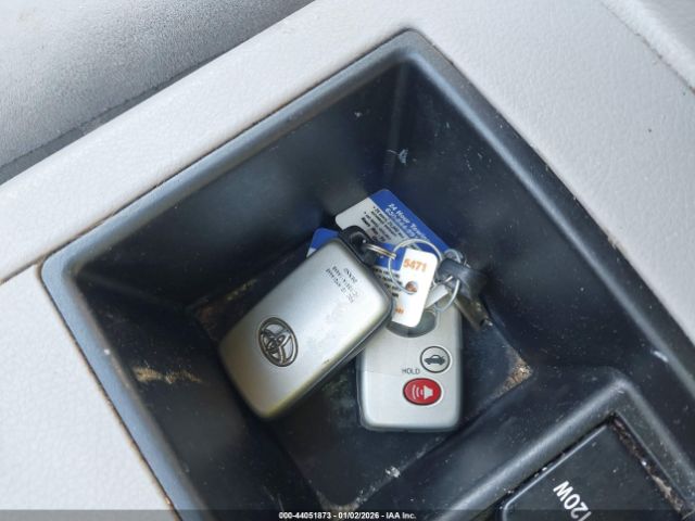 Toyota Camry Image 7