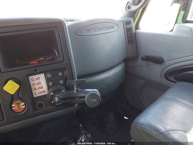 International 4000 4300 Image 12