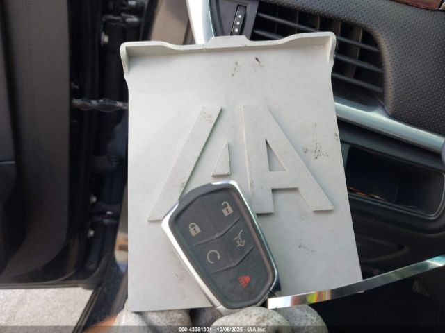 Cadillac XTS Luxury Image 10